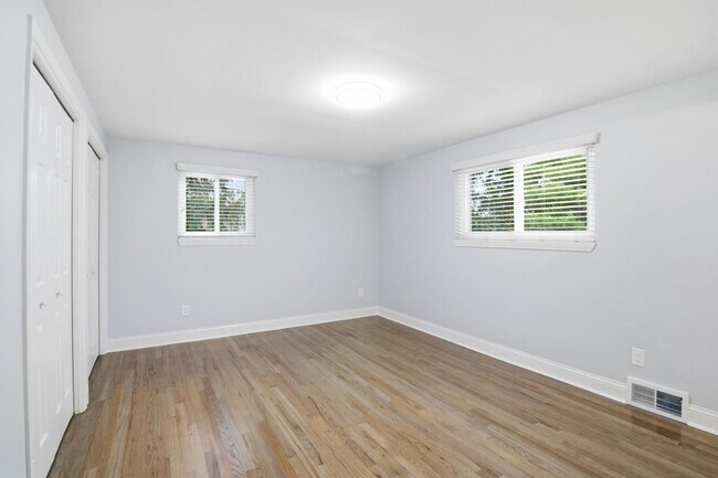 Building Photo - 32901 Blossom Ct