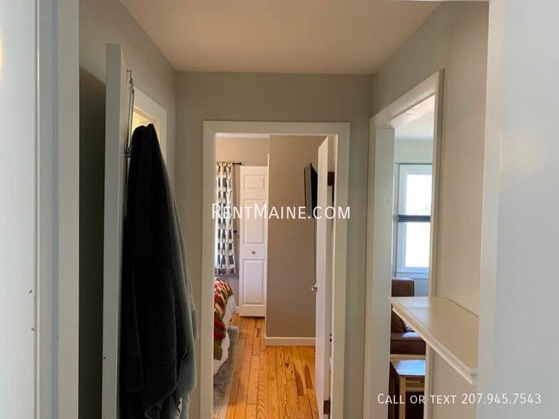 Building Photo - 1844 Essex St