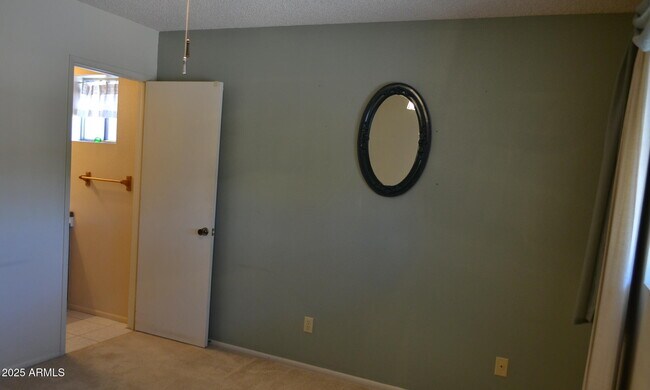 Building Photo - 1710 W 13th Ave