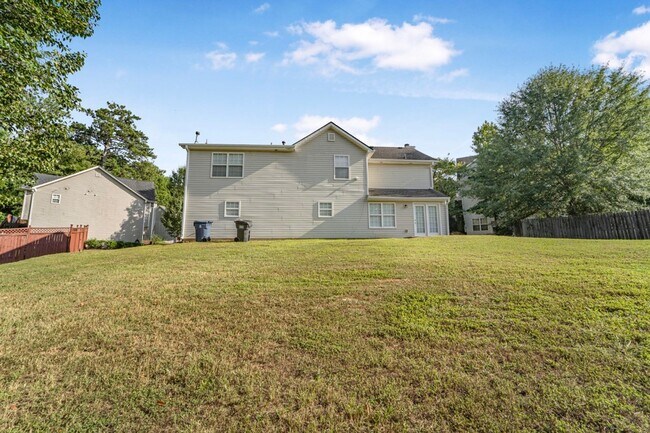 Building Photo - 4BR/2.5BA Open & Bright Lawrenceville Home