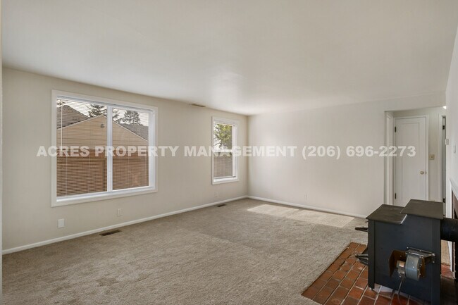 Building Photo - 17041 34th Ave S