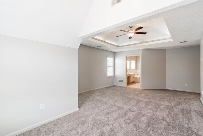 Building Photo - 8304 W 122nd St
