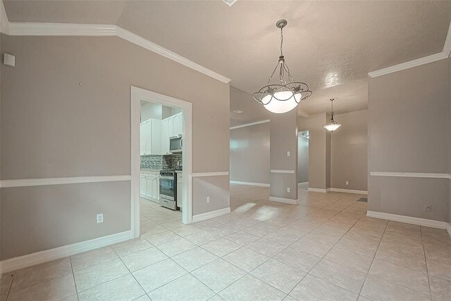 Building Photo - 3118 Watercastle Ct