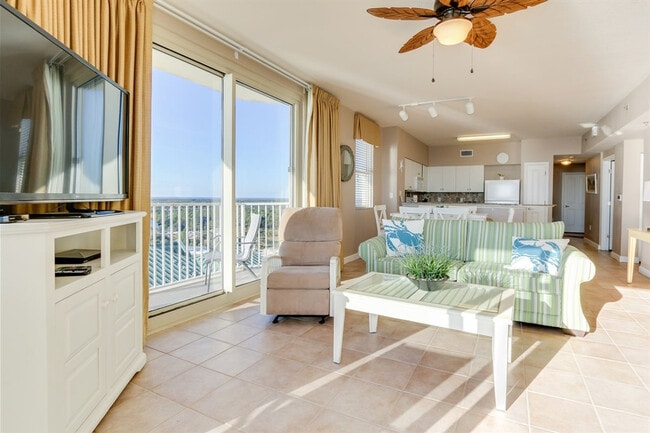 Building Photo - 9900 S Thomas Dr