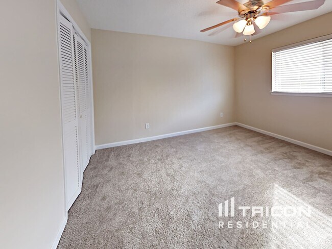Building Photo - 7415 Cortes Dr