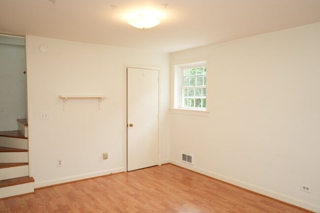 Building Photo - 101 Bollingwood Rd