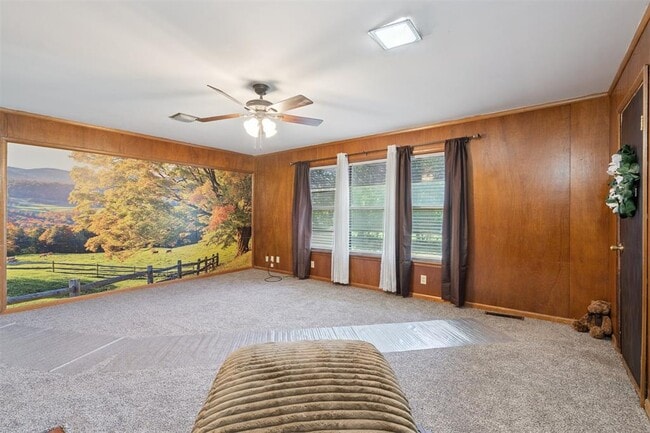 Building Photo - 2200 US-81