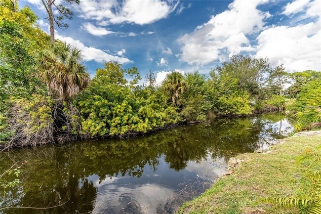 Building Photo - 15430 Olive Cir