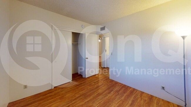 Building Photo - 3548 S Mission Rd