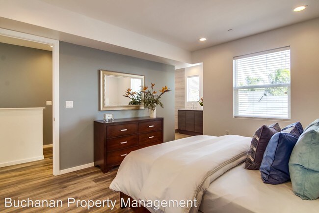 Building Photo - 2902-2912 Jarvis St