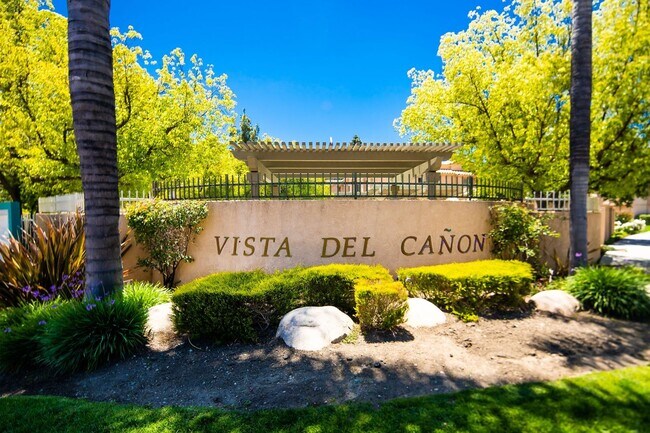Building Photo - 18844 Vista Del Canon