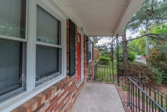 Building Photo - 2416 Barton Chapel Rd