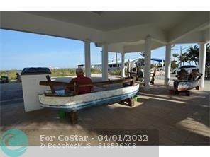 Building Photo - 4228 N Ocean Dr
