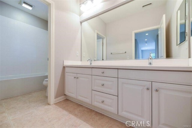 Building Photo - 99 Bianco