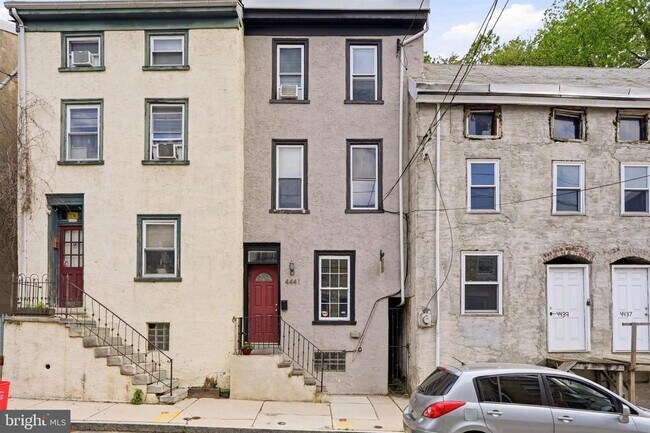 Building Photo - 4441 Silverwood St