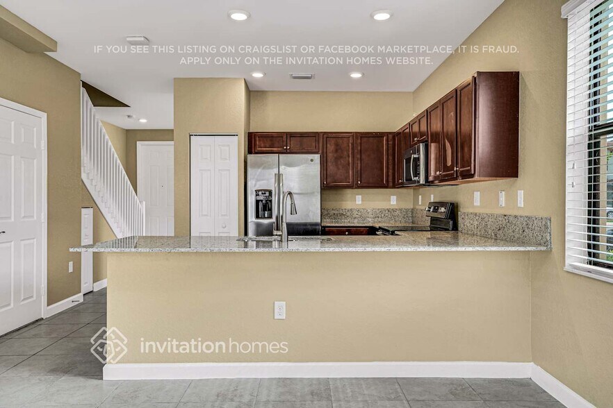 Building Photo - 10466 W 33rd Way