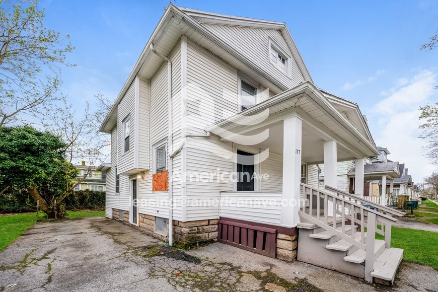 Building Photo - 177 Roycroft Dr