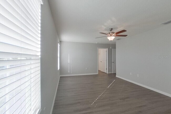 Building Photo - 4397 SW 85 Ln