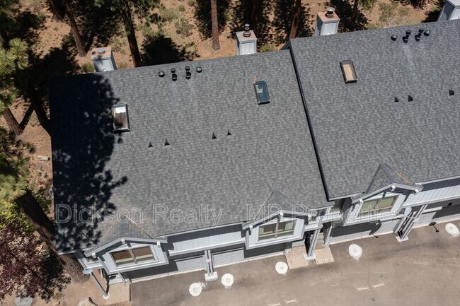 Building Photo - 908 Harold Dr