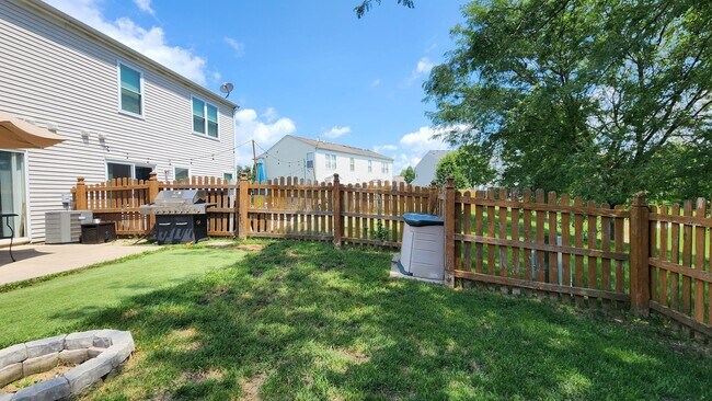 Building Photo - 301 Wedgewood Cir