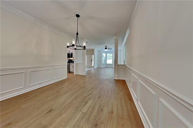 Building Photo - 420 Sable Ct