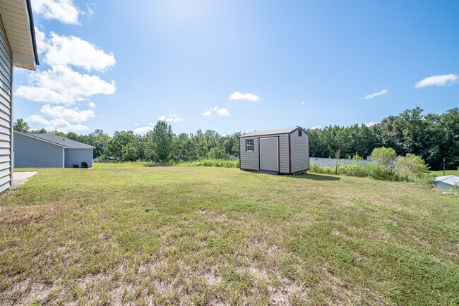 Building Photo - 5788 Sandy View Dr