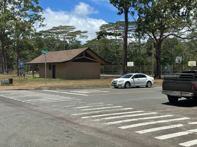 Building Photo - 95-055 Waikalani Dr