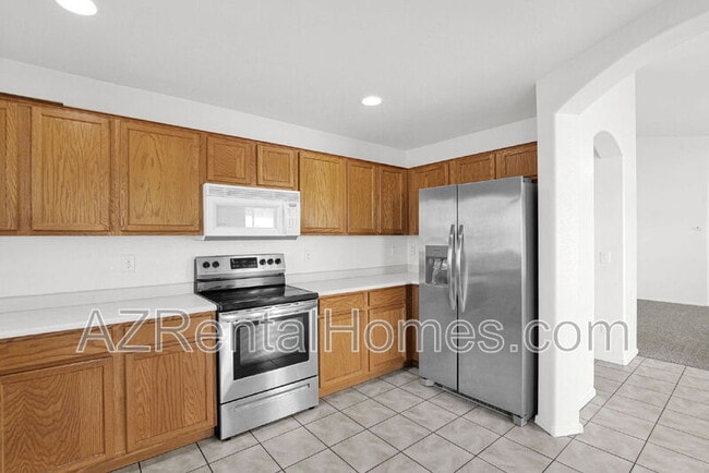 Building Photo - 701 S 122nd Ave