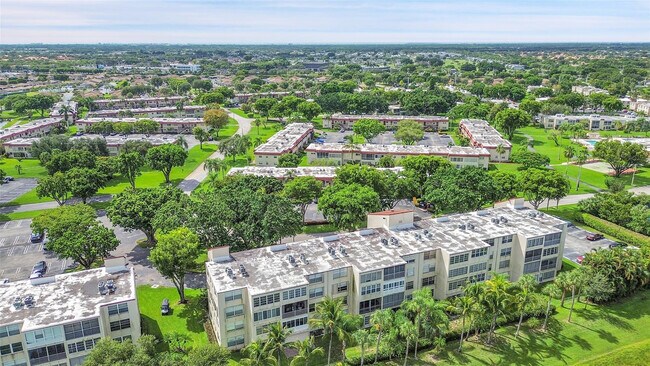 Building Photo - 23 Abbey Ln