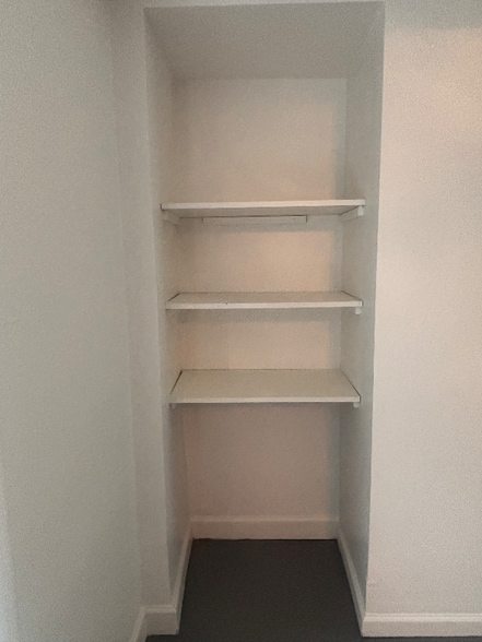 Building Photo - 1101 W 16th St