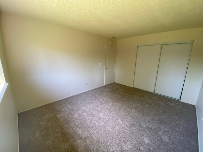 Building Photo - 8073002/65