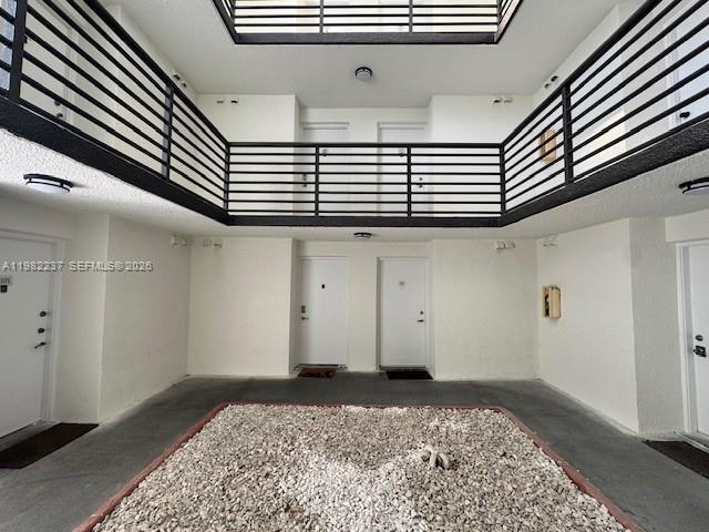 Building Photo - 9715 Fontainebleau Blvd