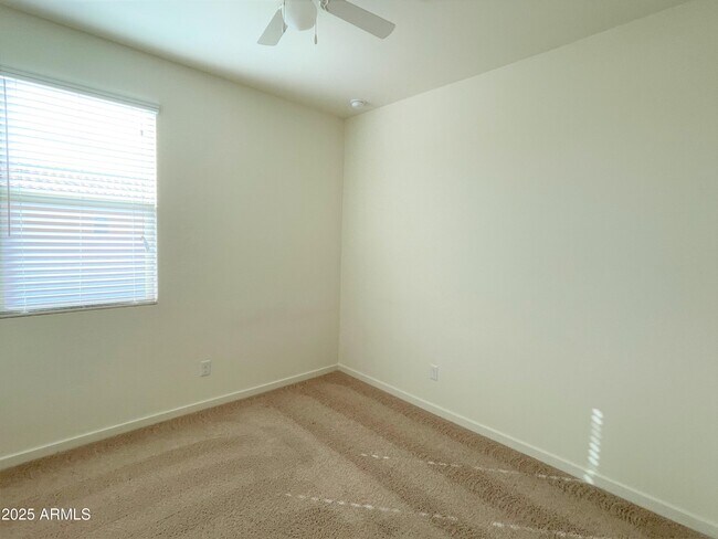 Building Photo - 30976 N Audobon Dr