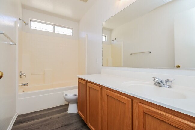 Building Photo - 2324 E San Manuel Rd