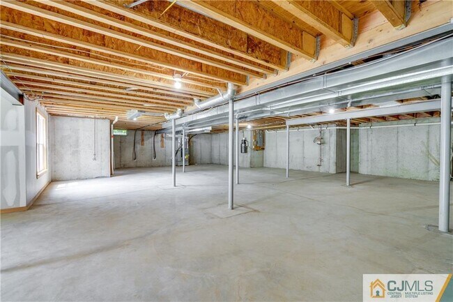 Building Photo - 35 Old Mill Rd