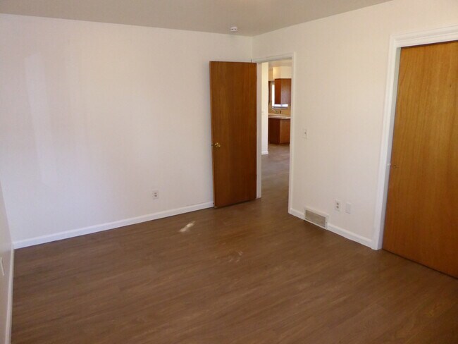 Building Photo - 808 Horizon Ave