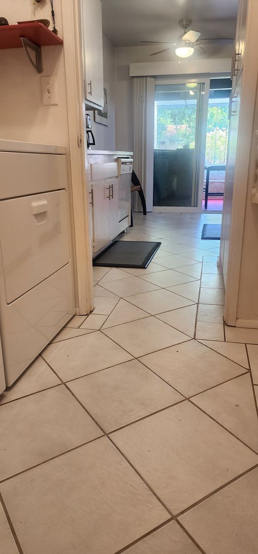 Building Photo - Fully furnished 2-bedroom, 2-bathroom town...