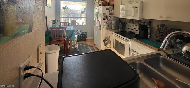 Building Photo - 6655 Huntington Lakes Cir