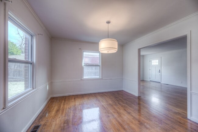 Building Photo - 1223 E 31st St