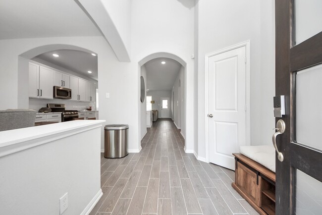 Building Photo - 15307 Davan Springs Dr