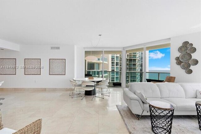 Building Photo - 200 Sunny Isles Blvd