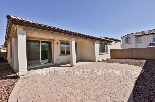Building Photo - 20933 W Almeria Rd