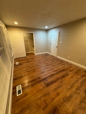 Building Photo - 1305 White Birch Ln