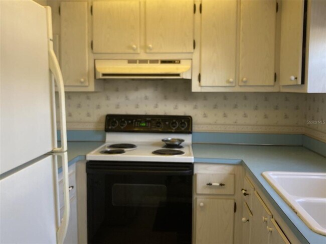 Building Photo - 202 47th Ave Dr W