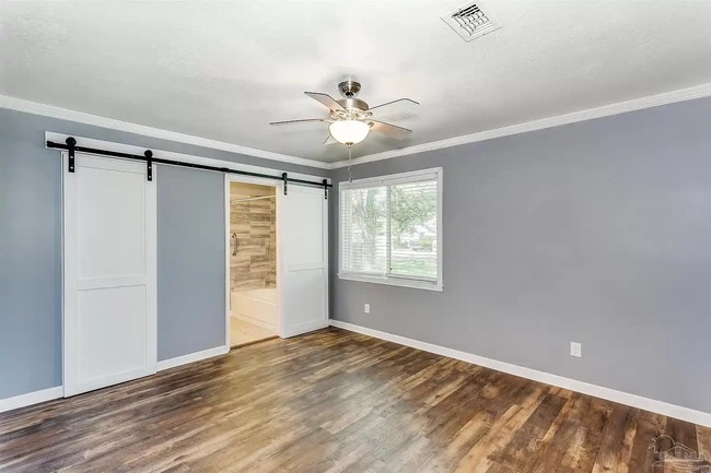 Building Photo - 394 Rosewood Dr