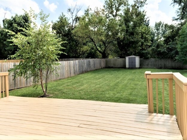 Building Photo - 5 S Ridge Dr
