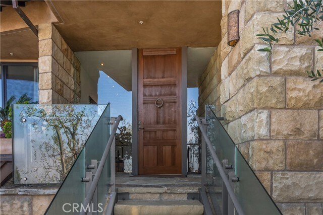 Building Photo - 2378 Crestview Dr