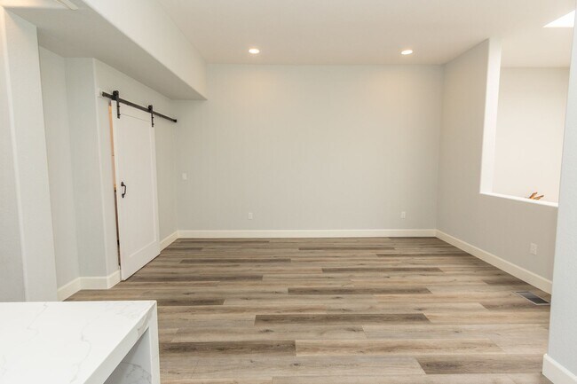 Building Photo - Beautiful 3Bed/2.5Bath Oceanview Home in C...