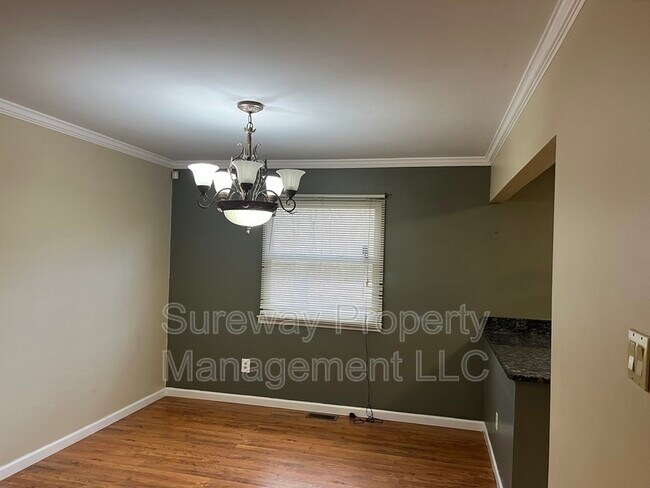 Building Photo - 534 Pardee Blvd