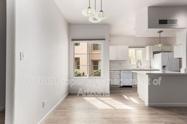Building Photo - 11333 N 92nd St
